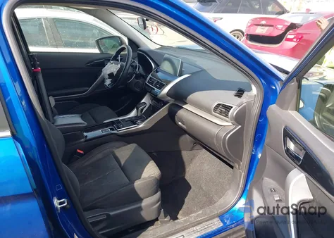 2018 Mitsubishi Eclipse Cross Se/Sel z USA, uszkodzony, nr VIN JA4AT5AA3JZ067828